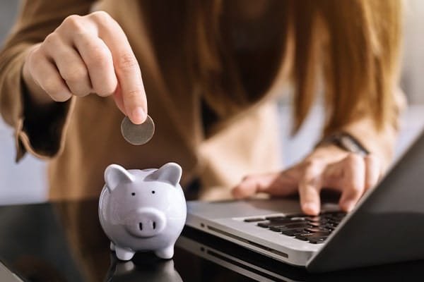 IT-Strategists_Cost-Savings-min
