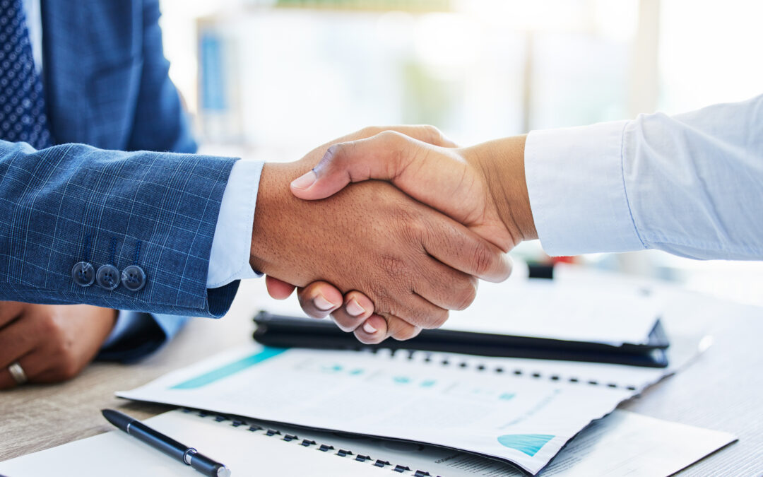 “Header image for The IT Strategists article on cloud and IT contract negotiations, illustrating AWS enterprise commitment optimization, vendor strategy, and cloud cost governance.